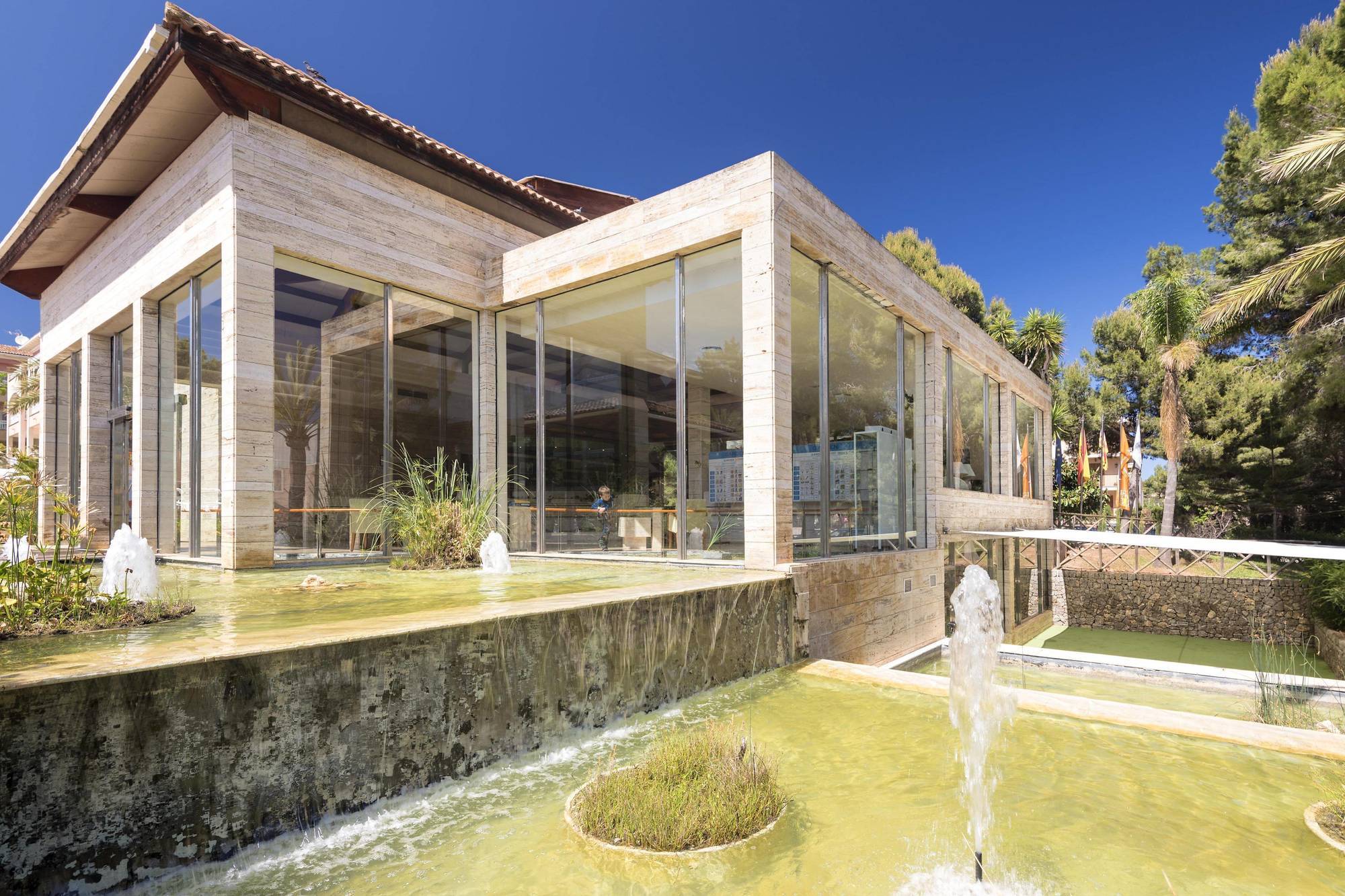Garden Aparthotel